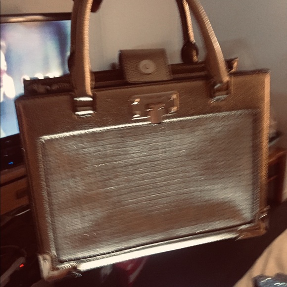 Michael k elegant gold hand bag - Picture 1 of 5